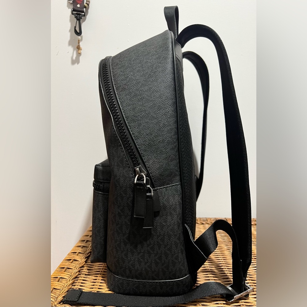 Michael Kors Men’s 16” backpack - Picture 3 of 6